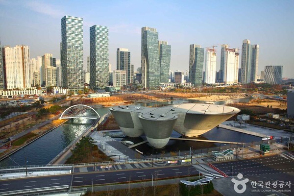 <b>송도 데이트</b>·가족 나들이 어디로? 놓치면 아쉬운 추천 명소 TOP 3