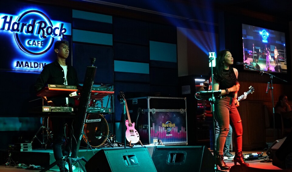 유명한 하드록카페를 자유롭게 즐길 수 있다.