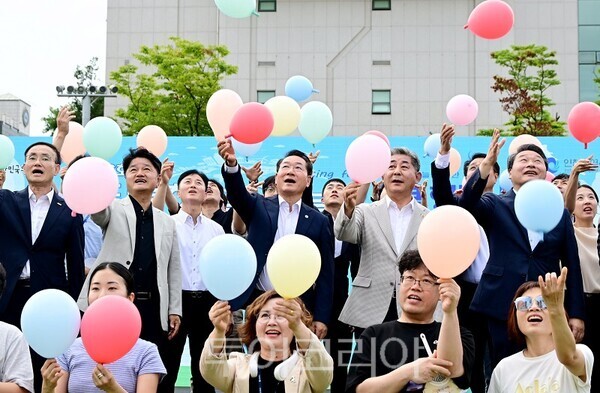 인천시, 제6회 푸른하늘의 날 기념행사... "생활 속 친환경 실천 확대" - 뉴스 썸네일 이미지