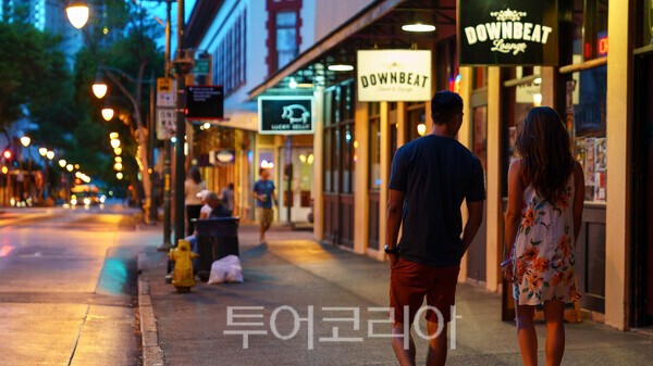 오아후 지역 예술과 미식의 중심지로 떠오르고 있는 호놀룰루 도심 차이나타운. /사진-하와이 관광청