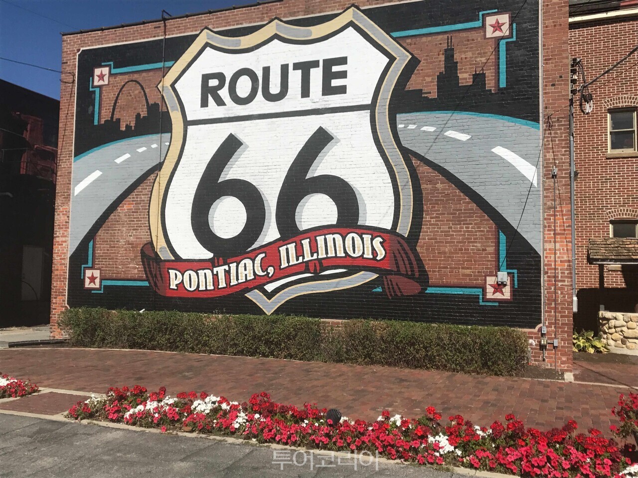 미국 로드트립의 성지, '66번 국도'따라  미국의 문화·역사 정수 만나봐... - 뉴스 썸네일 이미지