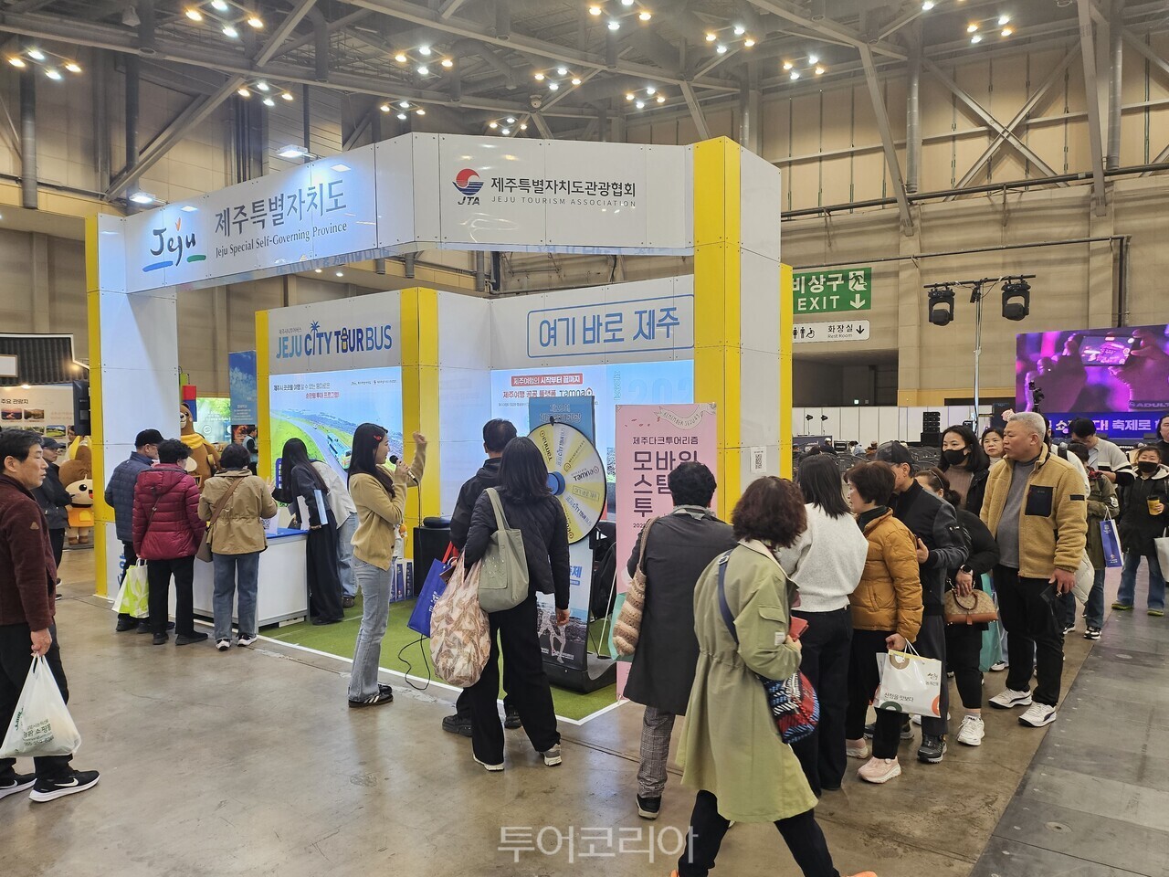 "해외 대신 제주로"...제주관광협, 할인·지원 총동원해 수요 끌어올린다 - 뉴스 썸네일 이미지