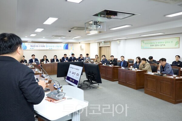 용인특례시의회 AI 연구모임, 부산 찾아 'AI 행정' 현장 벤치마킹
